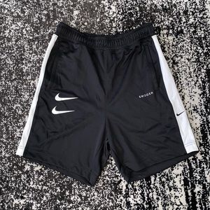 Black nike shorts
